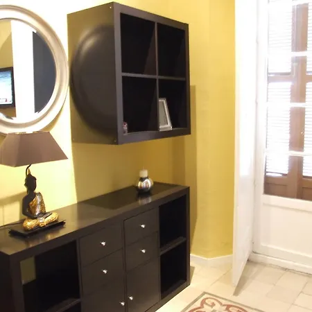 Apartment Gold